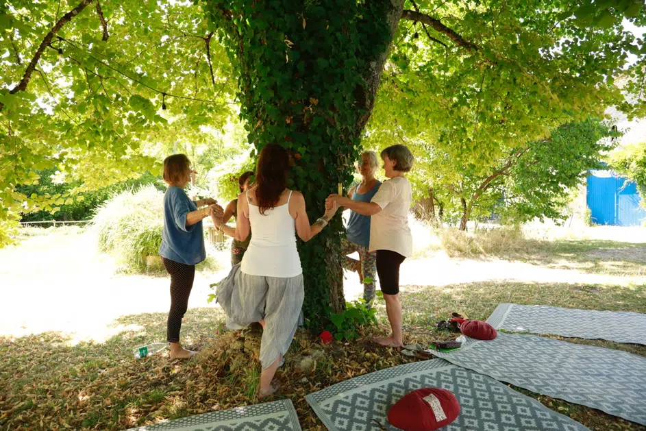 Retraite de Yoga Rayonner l'Énergie, éveiller la Conscience, dans le Périgord en juillet 2026 – Image 12